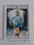 Topps Manchester City 2024-25 Blue Moon Lauren Hemp Premiere League Parallel – Bild 1