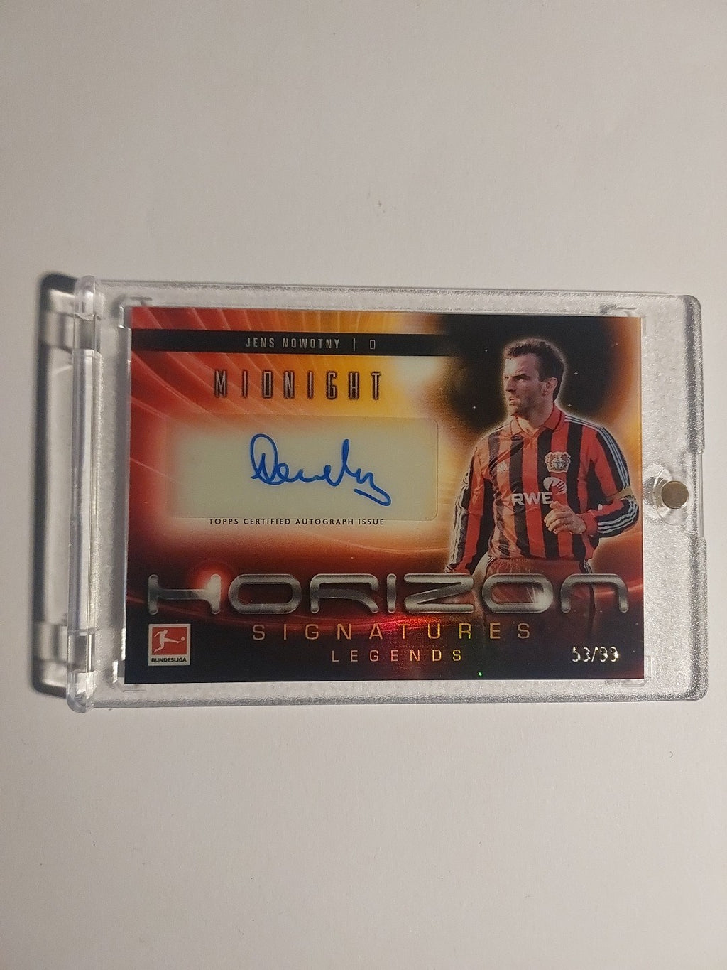 Topps Midnight Bundesliga 2024-25 Jens Nowotny Leverkusen Auto Parallel 53/99 – Bild 1