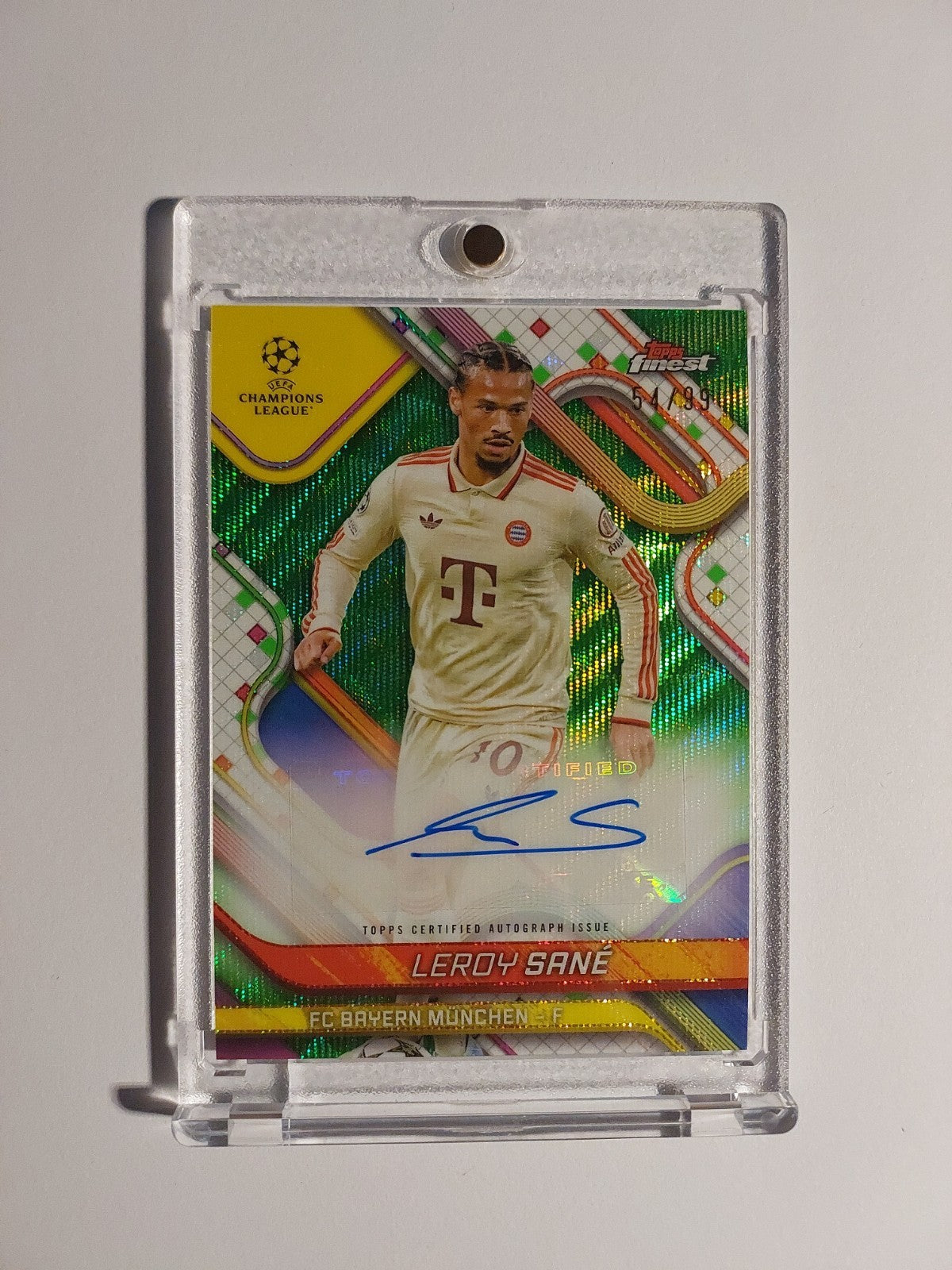 Topps UCC Finest 2024-25 Leroy Sane Auto Bayern München Parallel 54/99 Refractor – Bild 1