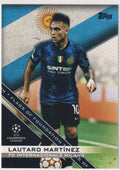 Topps Flags of 2021-22 Lautaro Martínez FC Internazionale Milano Parallel – Bild 1