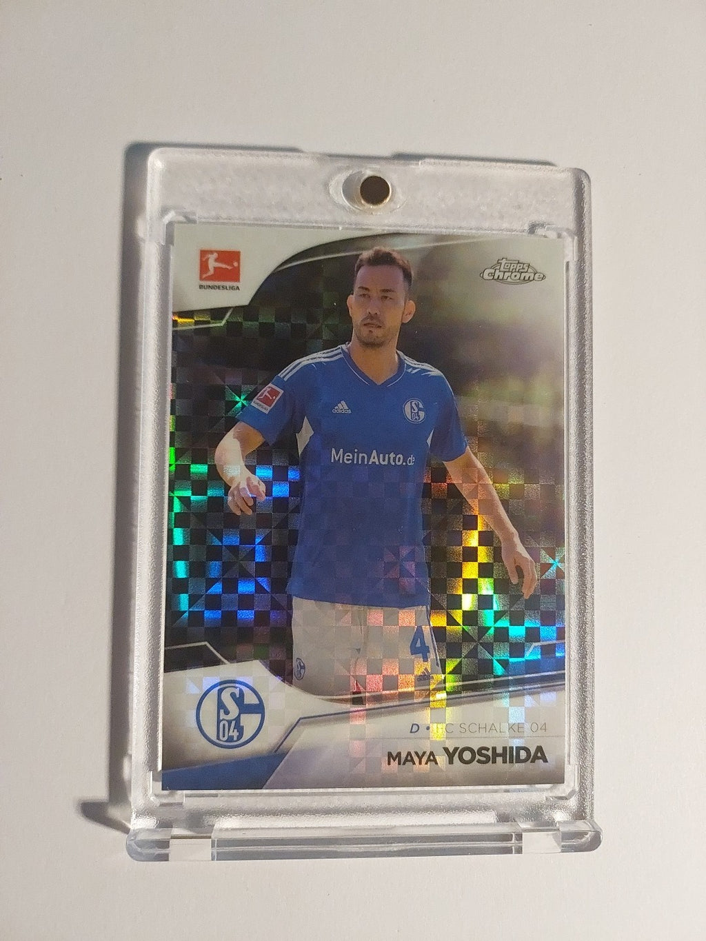Topps Chrome 2022-23 Maya Yoshida Schalke Nummeriert 213/250 Parallel Refractor – Bild 1