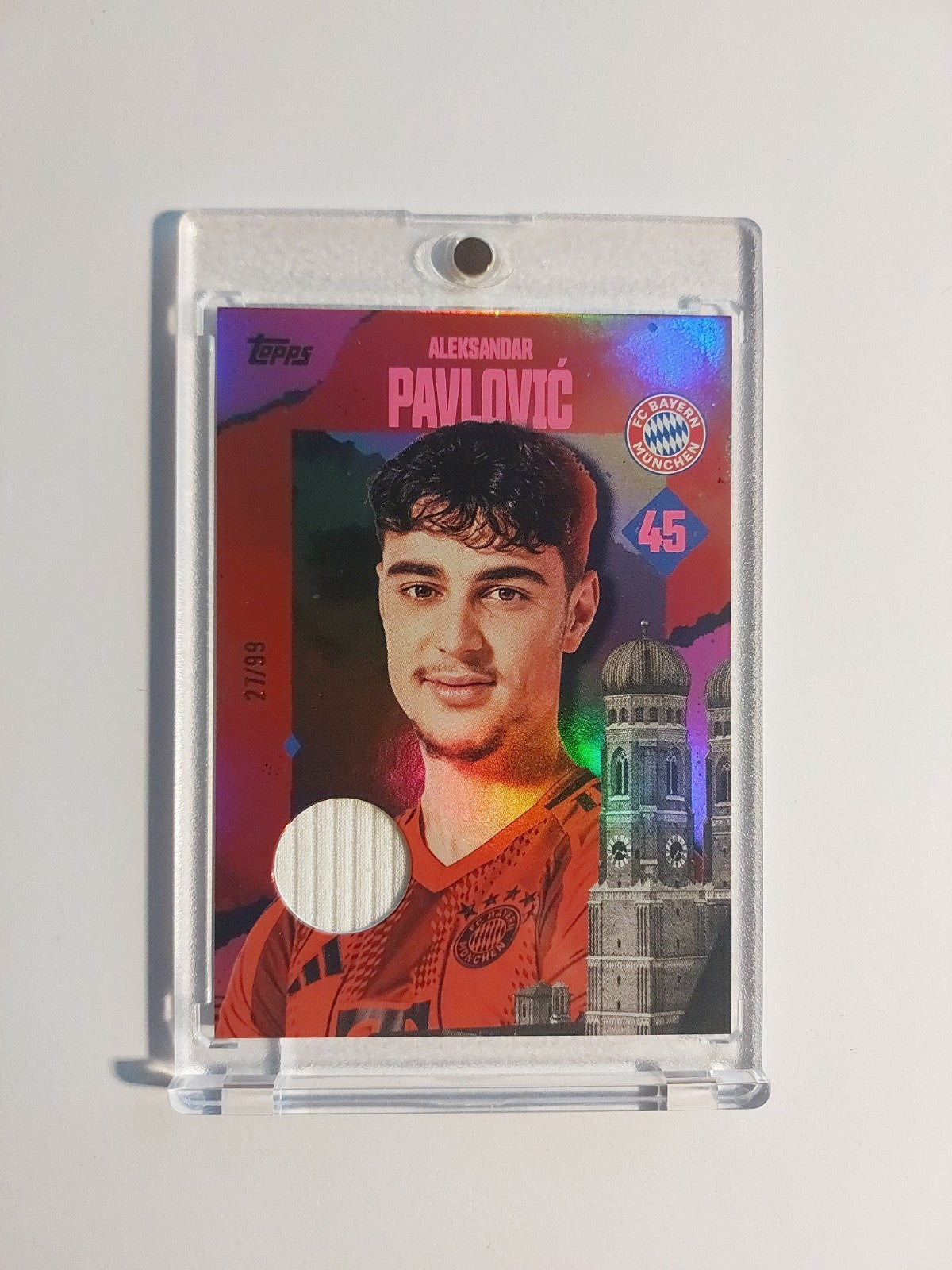 Topps Bayern München 2024-25 Aleksandar Pavlovic Patch Relic Parallel 27/99 Rare – Bild 1