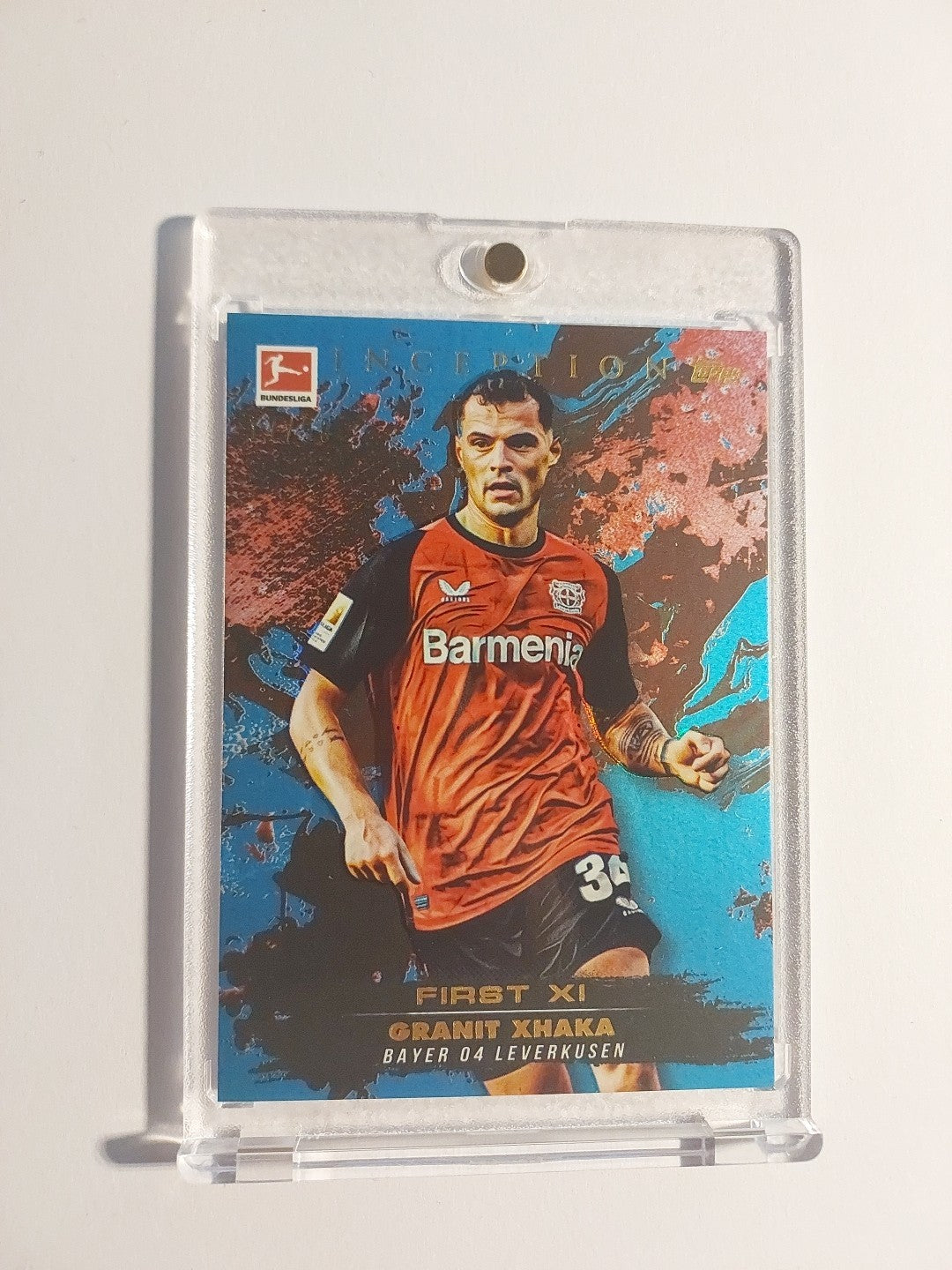 Topps Inception Bundesliga 24-25 Granit Xhaka Leverkusen Nummeriert 17/99 – Bild 1
