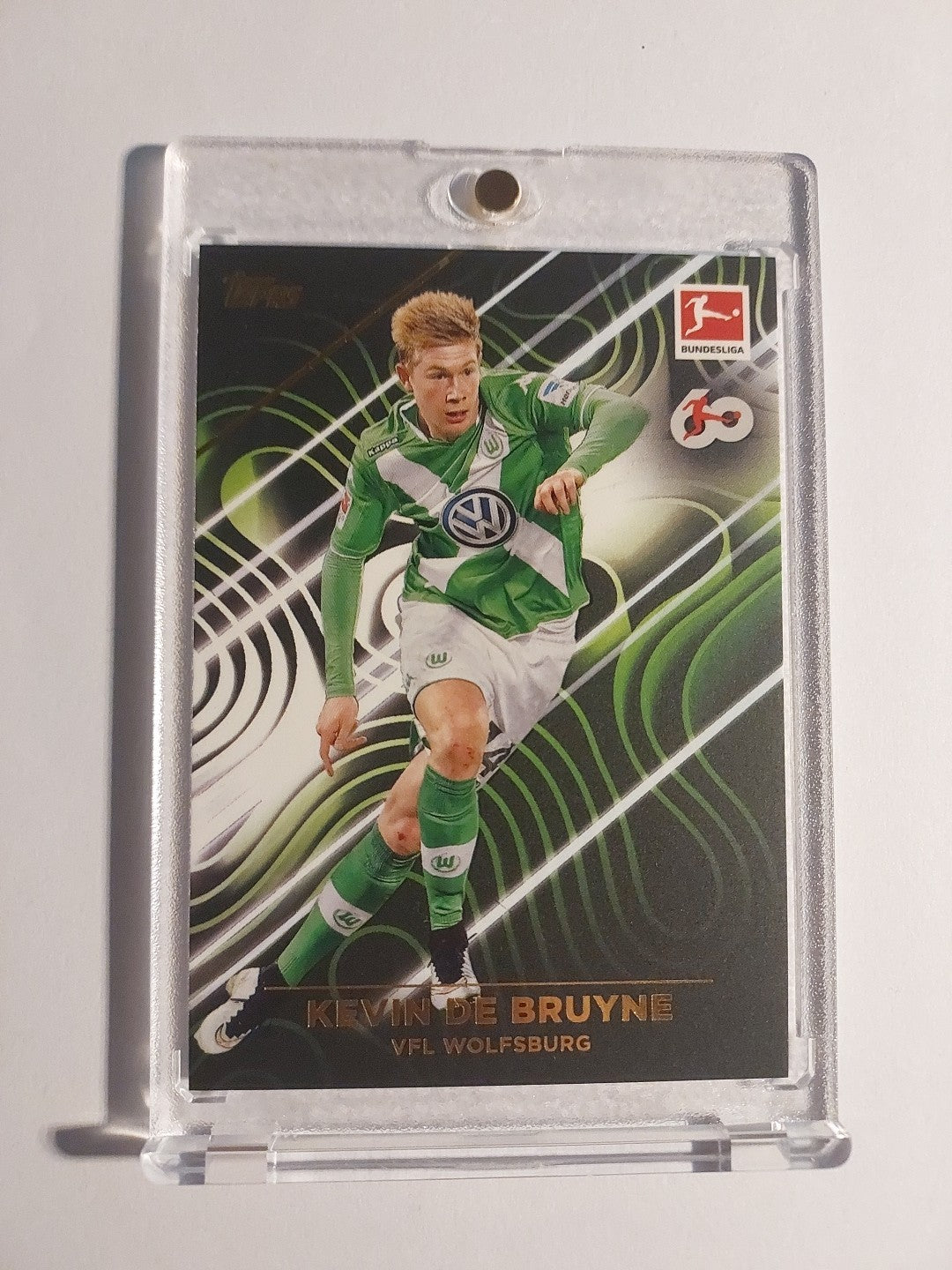 Topps 60 Jahre Bundesliga 2023-24 Kevin De Bruyne Wolfsburg Parallel Rare Hit – Bild 1