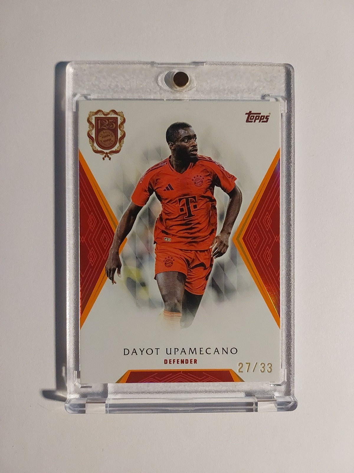 Topps 125 Jahre Bayern München 2024-25 Dayot Upamecano Parallel 27/33 Refractor – Bild 1