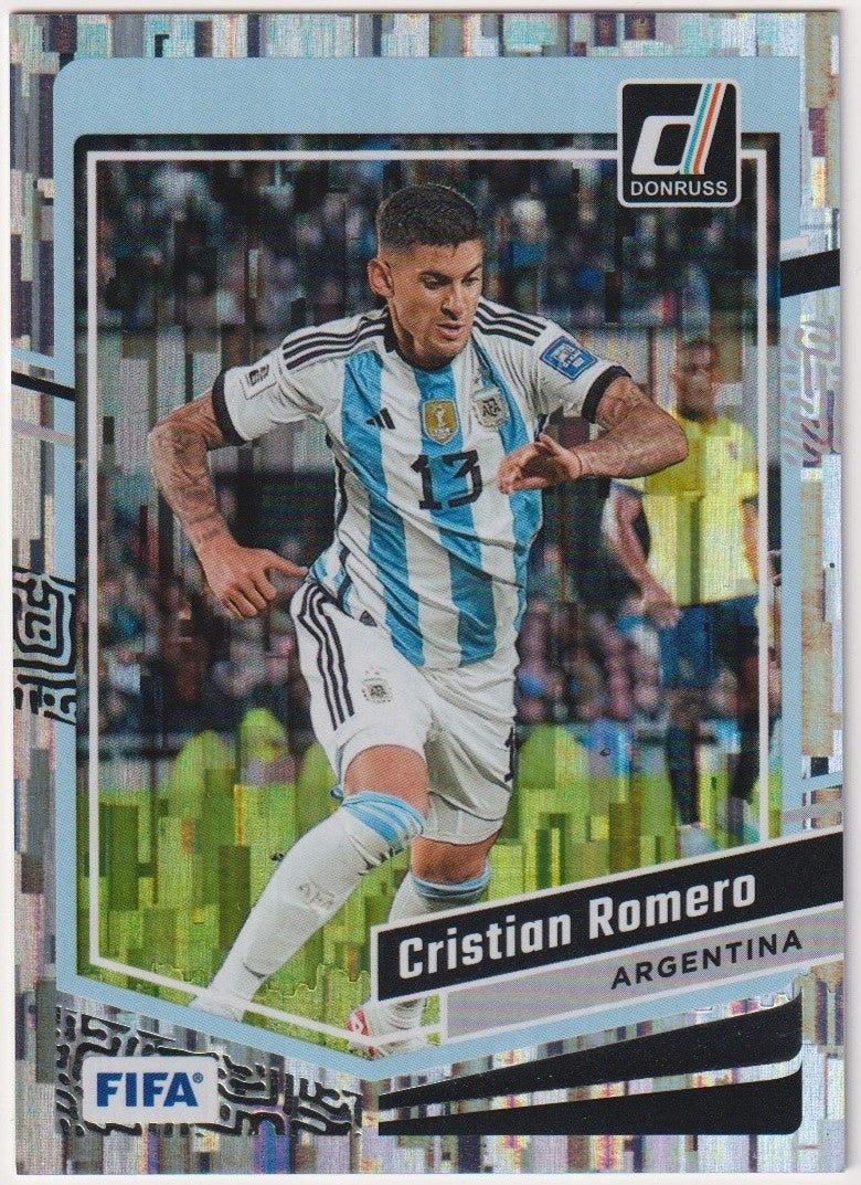 Panini 2023-24 - DONRUSS SOCCER Cristian Romero Argentina Parallel Refractor – Bild 1