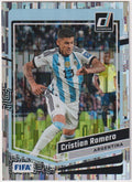 Panini 2023-24 - DONRUSS SOCCER Cristian Romero Argentina Parallel Refractor – Bild 1