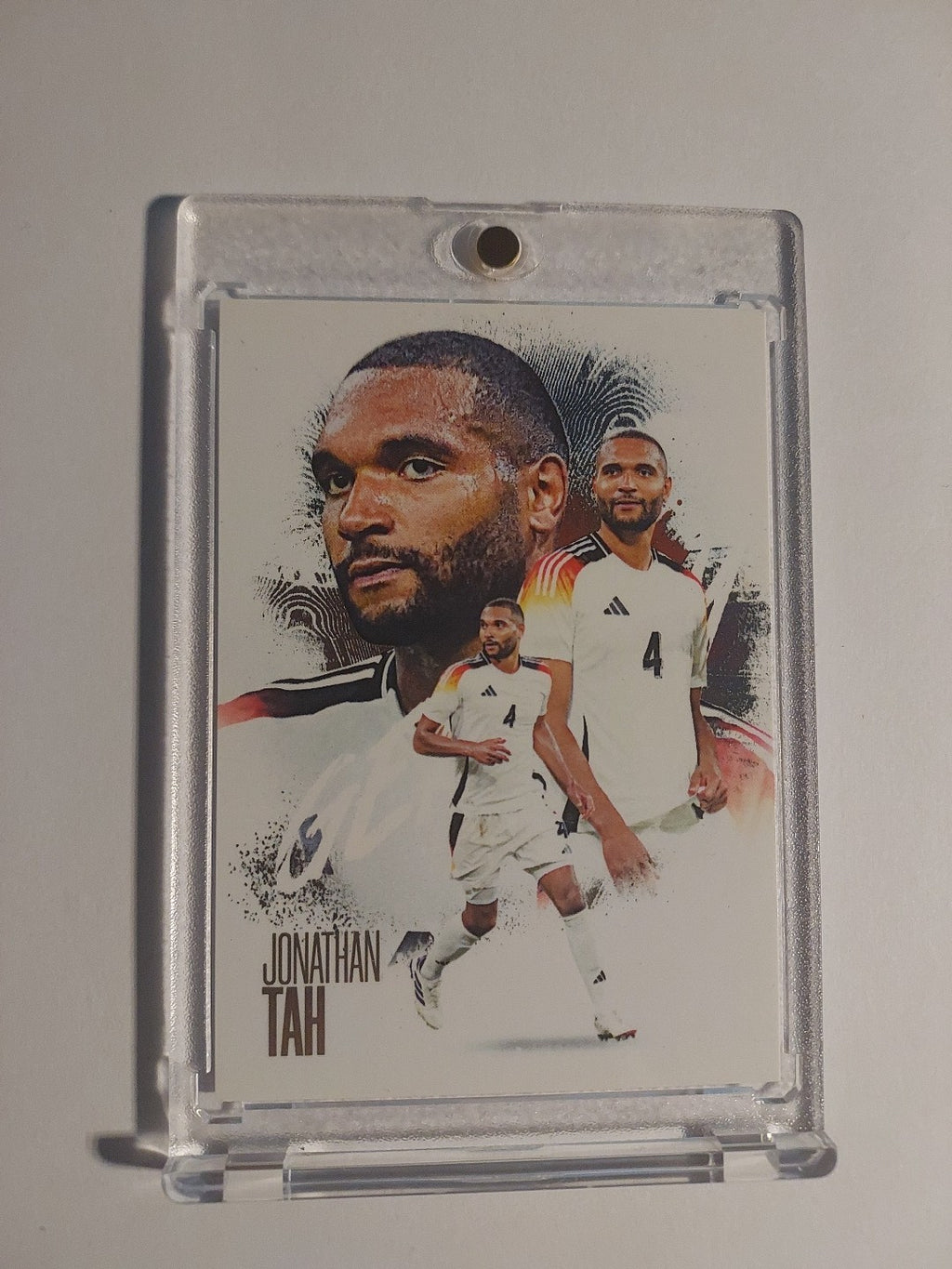 Futera Unique 2024-25 Jonathan Tah Deutschland Bayern München Parallel Rare Hit – Bild 1