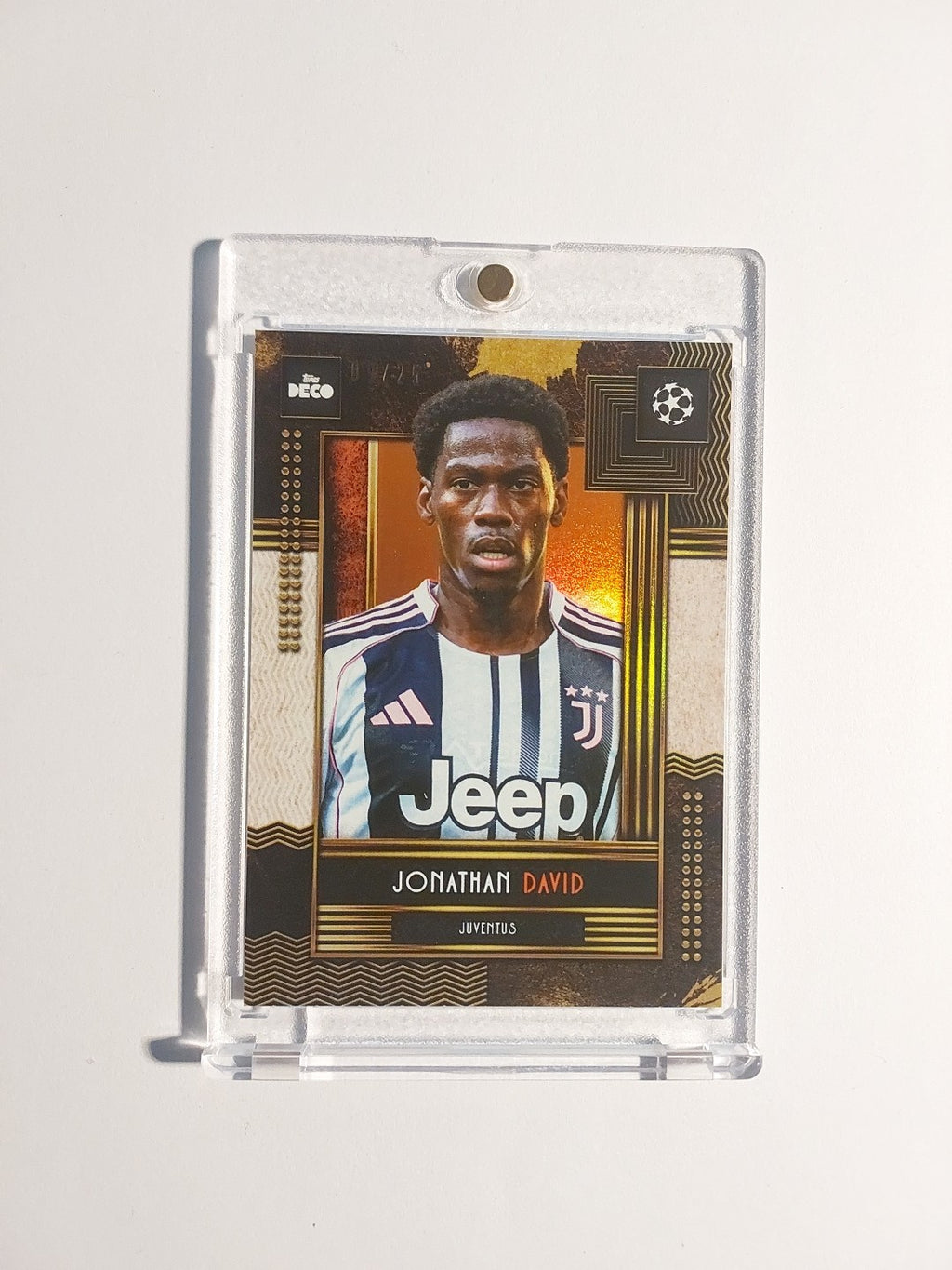 Topps UCC Deco 2025-26 Jonathan David Juventus Turin Parallel 9/25 Refractor Hit – Bild 1