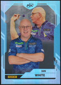 Panini PDC World Championship 2026 Ian White "Diamond" Refractor Parallel – Bild 1