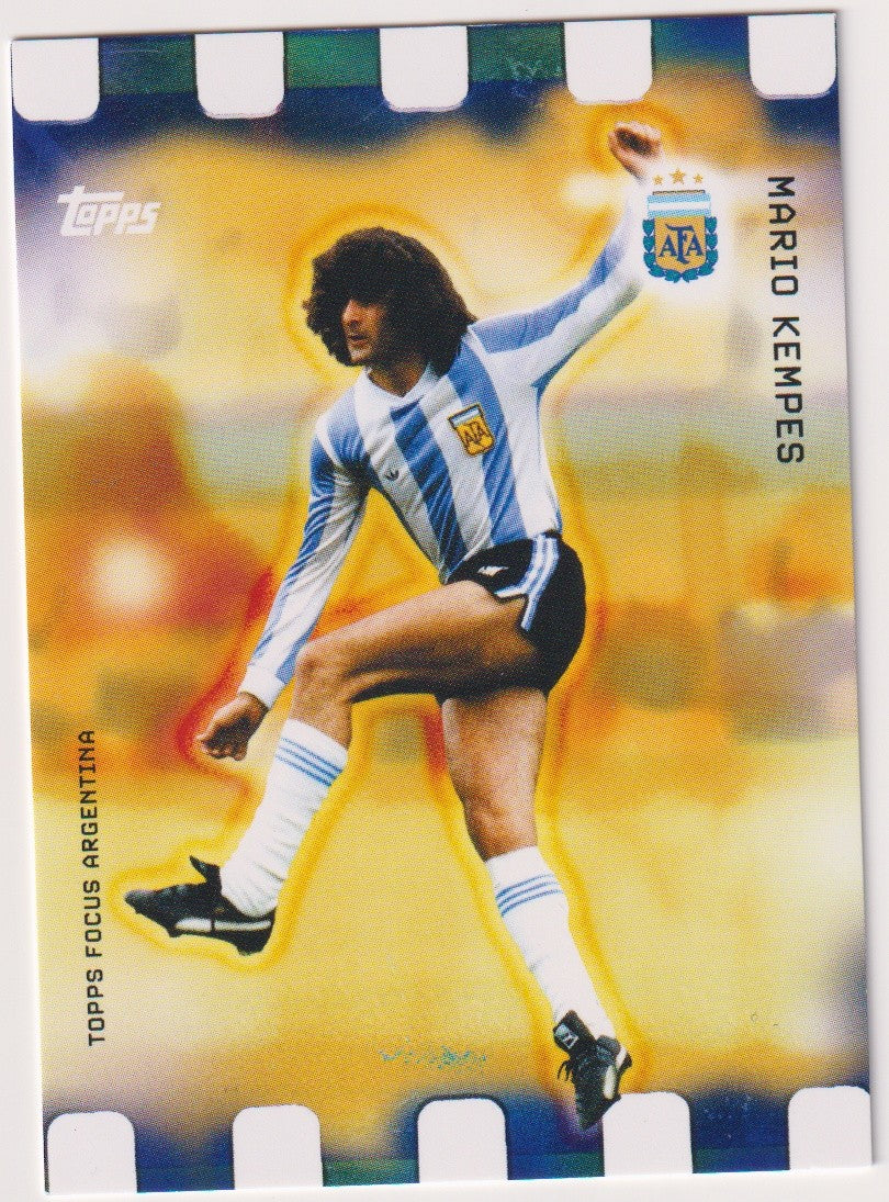 Topps 2024-25 Mario Kempes Argentinien Focus Argentina Parallel Rare – Bild 1