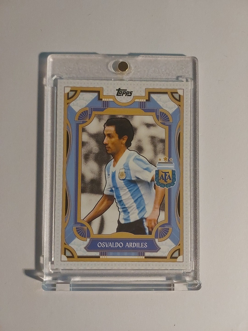 Topps Argentinien Team Set 2024-25 Osvaldo Ardiles Parallel – Bild 1