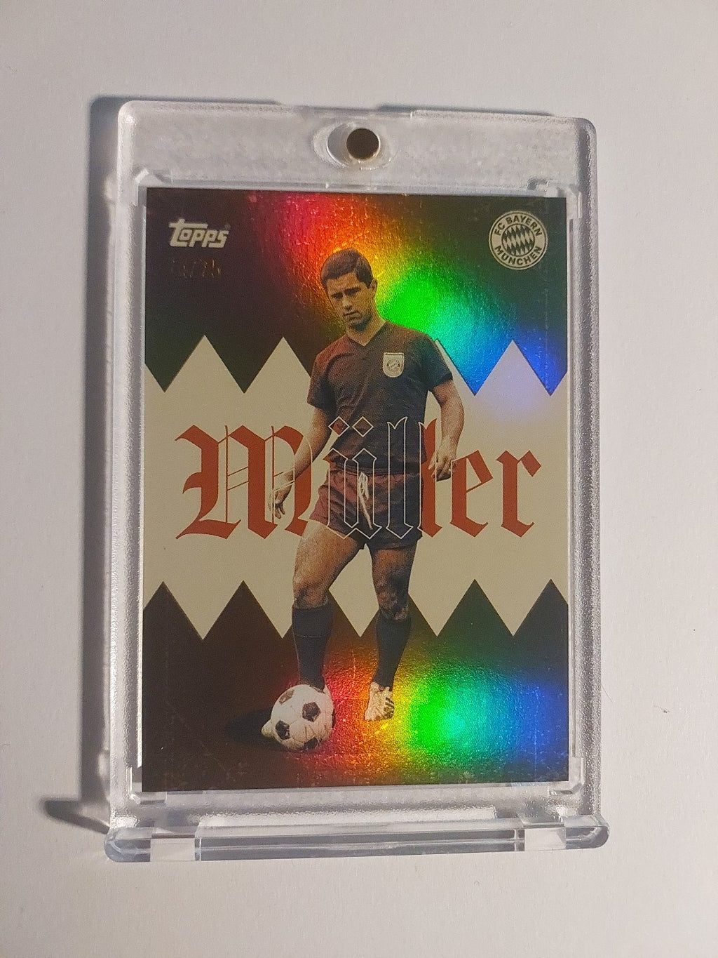 Topps Bayern Team Set 2025-26 Gerd Müller Parallel 74/75 Refractor Ultra Rare – Bild 1