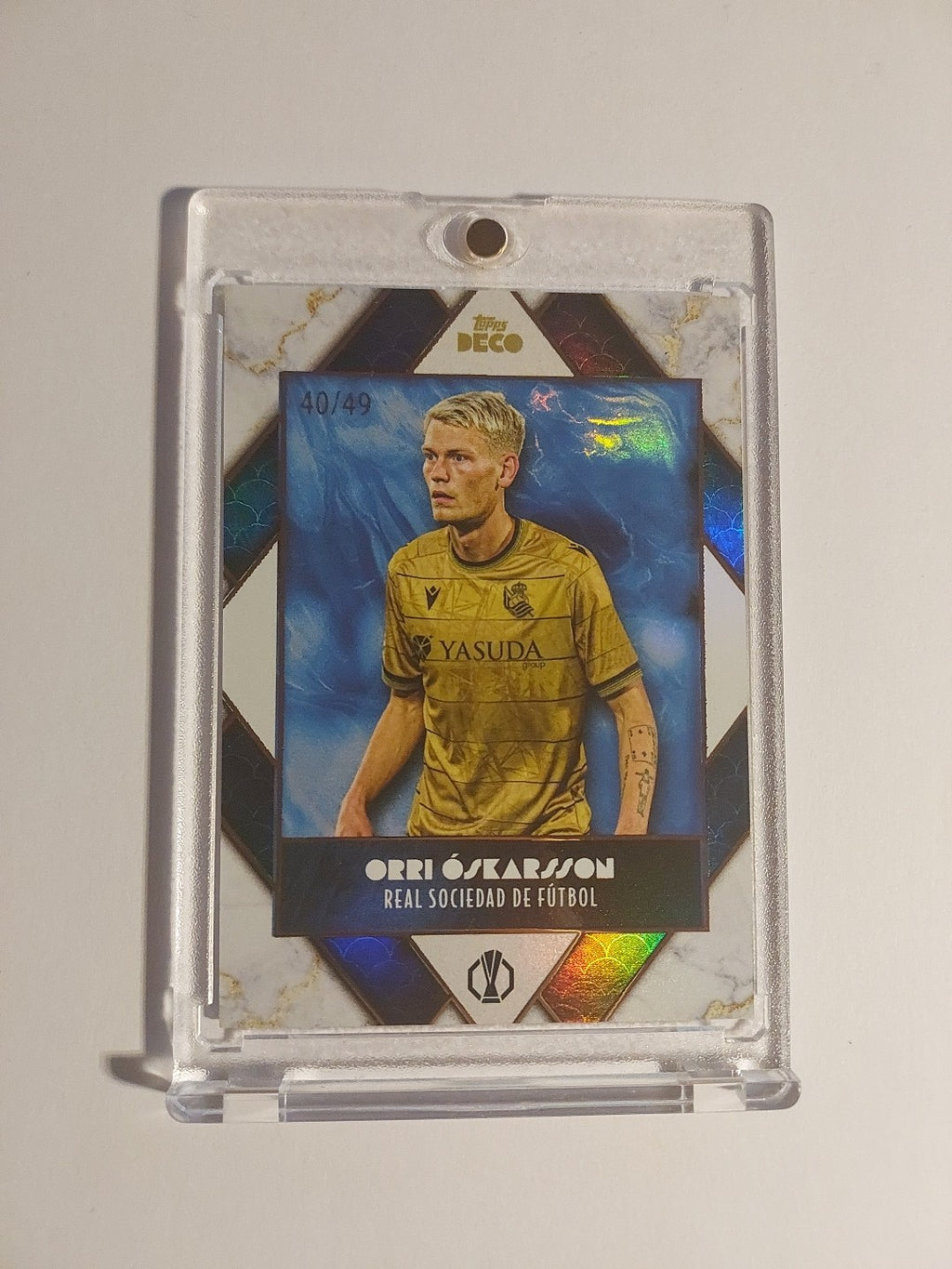 Topps UCC Deko 2023-24 Orri Oskarsson Real Sociedad Nummeriert 40/49 Parallel – Bild 1