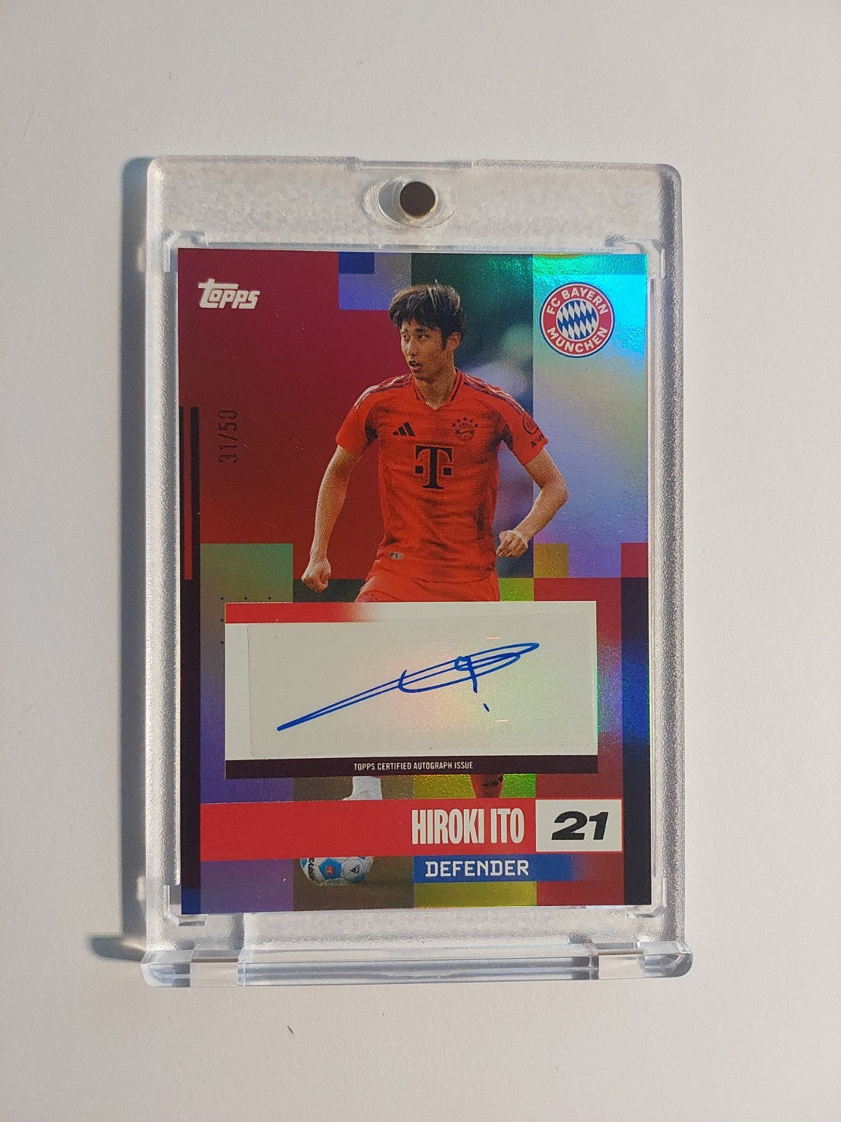 Topps Bayern München 2024-25 Hiroki Ito Auto Parallel 31/50 Refractor Ultra Rare – Bild 1