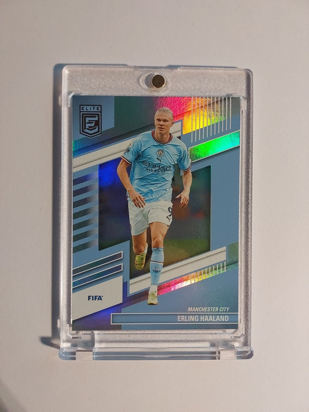 Panini Elite 2022-23 Erling Haaland Manchester City Parallel Refractor Insert – Bild 1