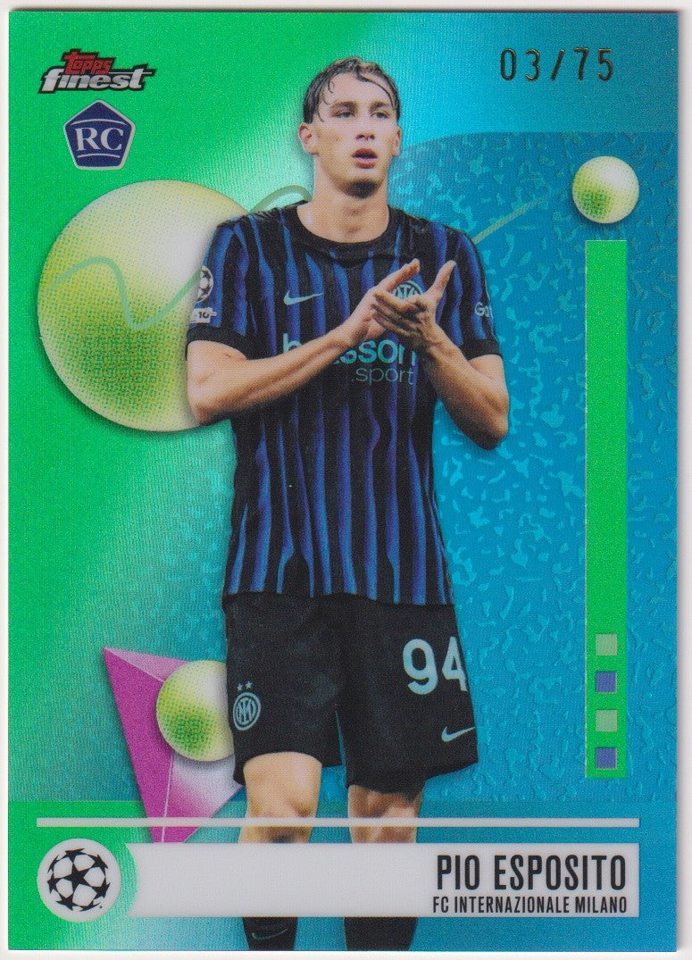 Topps Finest 2025-26 Pio Esposito FC Internazionale Milano Parallel 3/75 Rookie – Bild 1