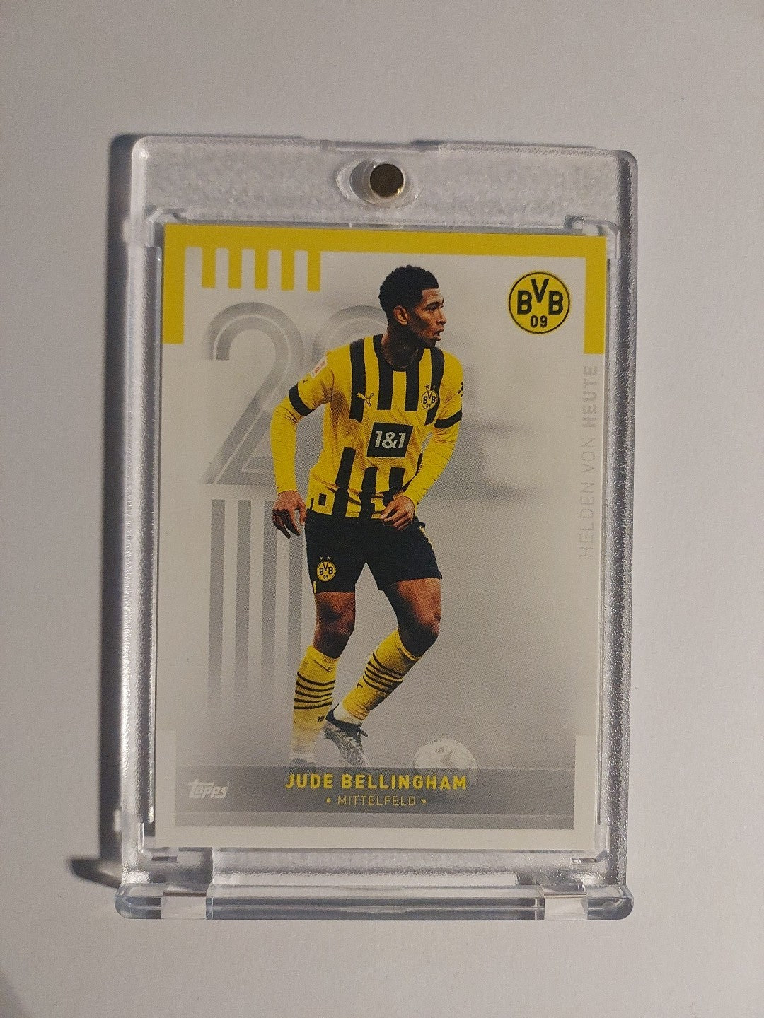 Topps Borussia Dortmund 2022-23 Jude Bellingham Parallel Ultra Rare Base Hit – Bild 1