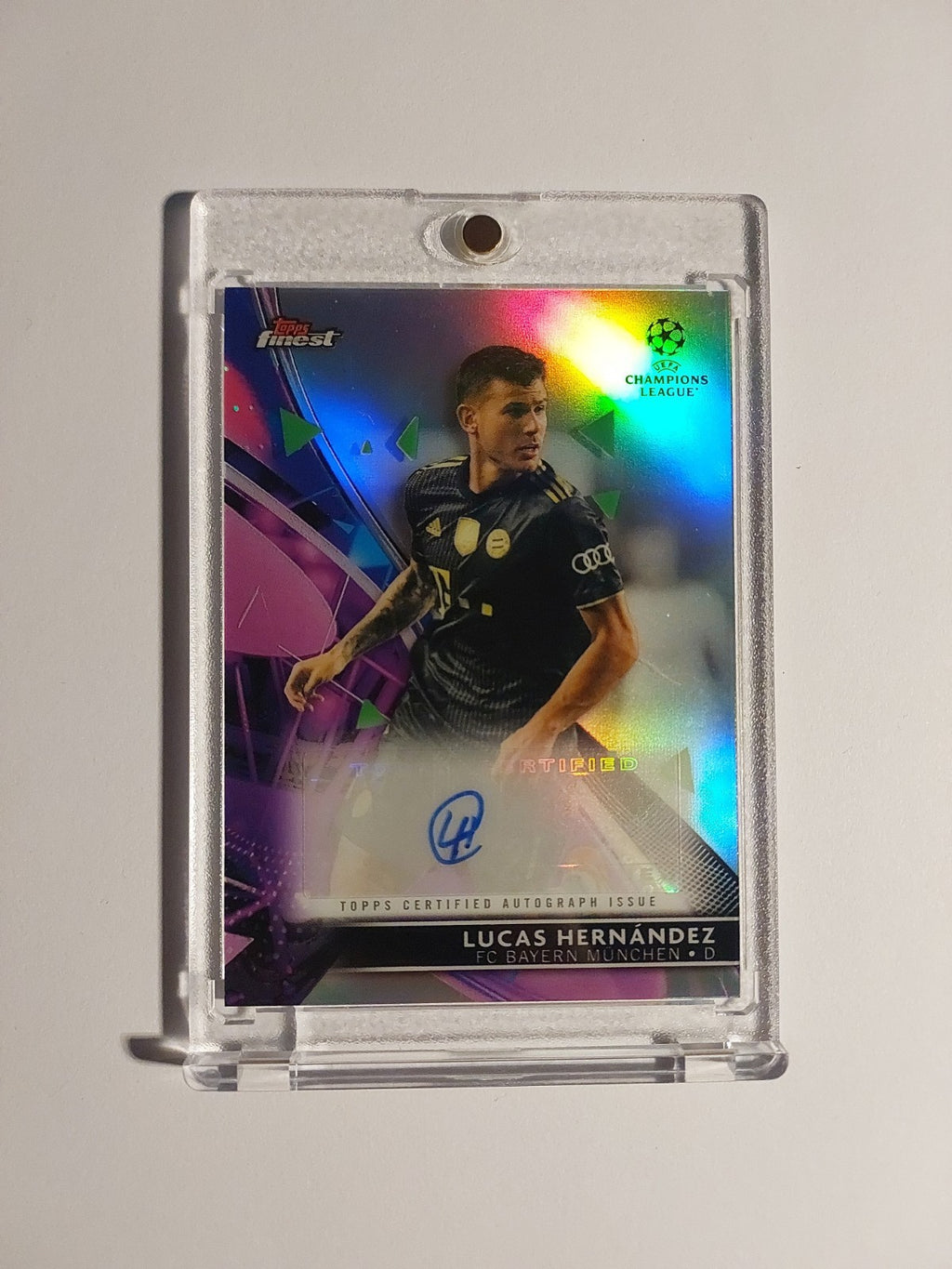 Topps UCC Finest 2021-22 Lucas Hernandez Auto Bayern München Parallel Refractor – Bild 1