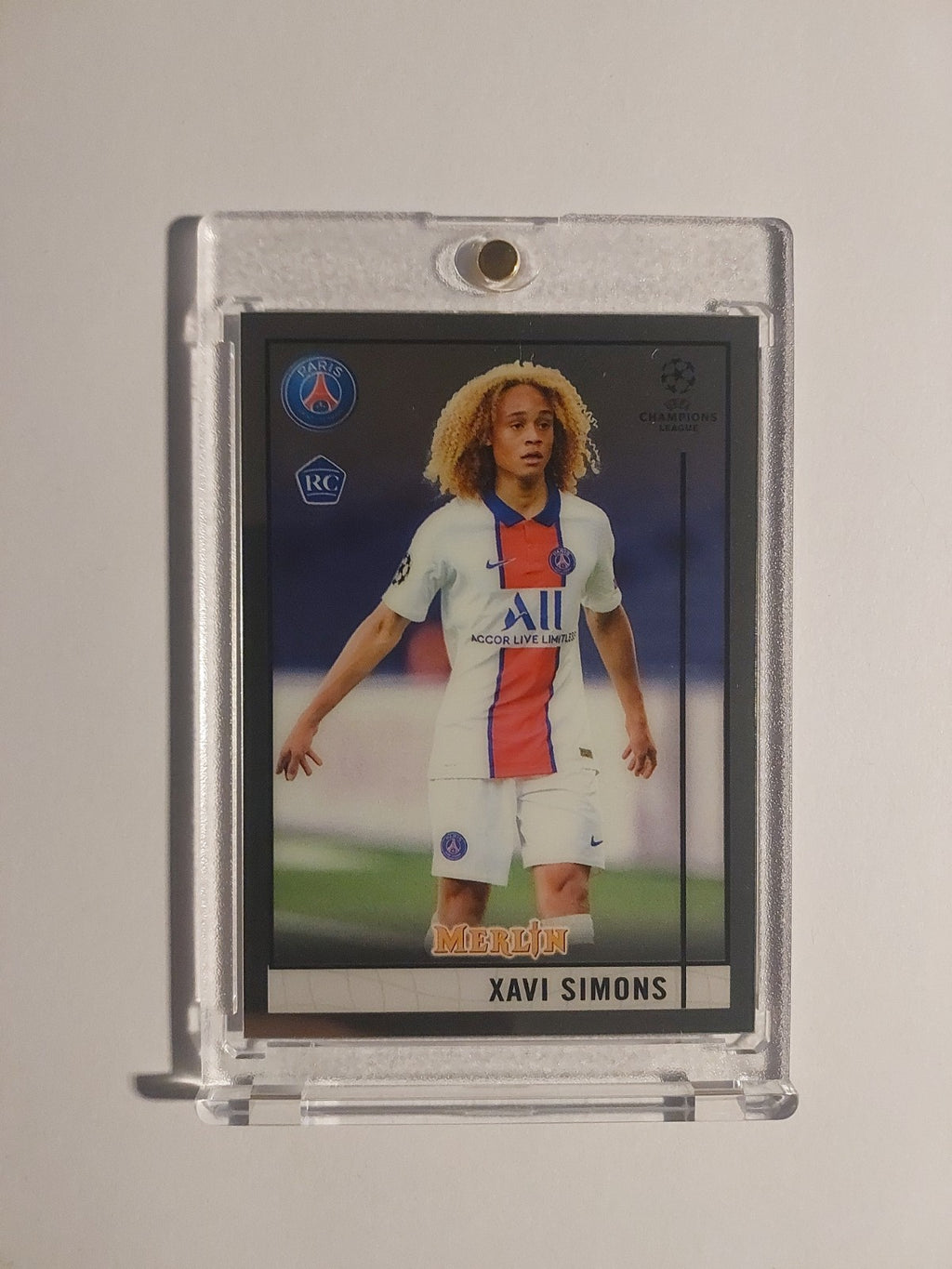 Topps UCC Merlin 2020-21 Xavi Simons Rookie Paris Saint-Germain Parallel Rare – Bild 1