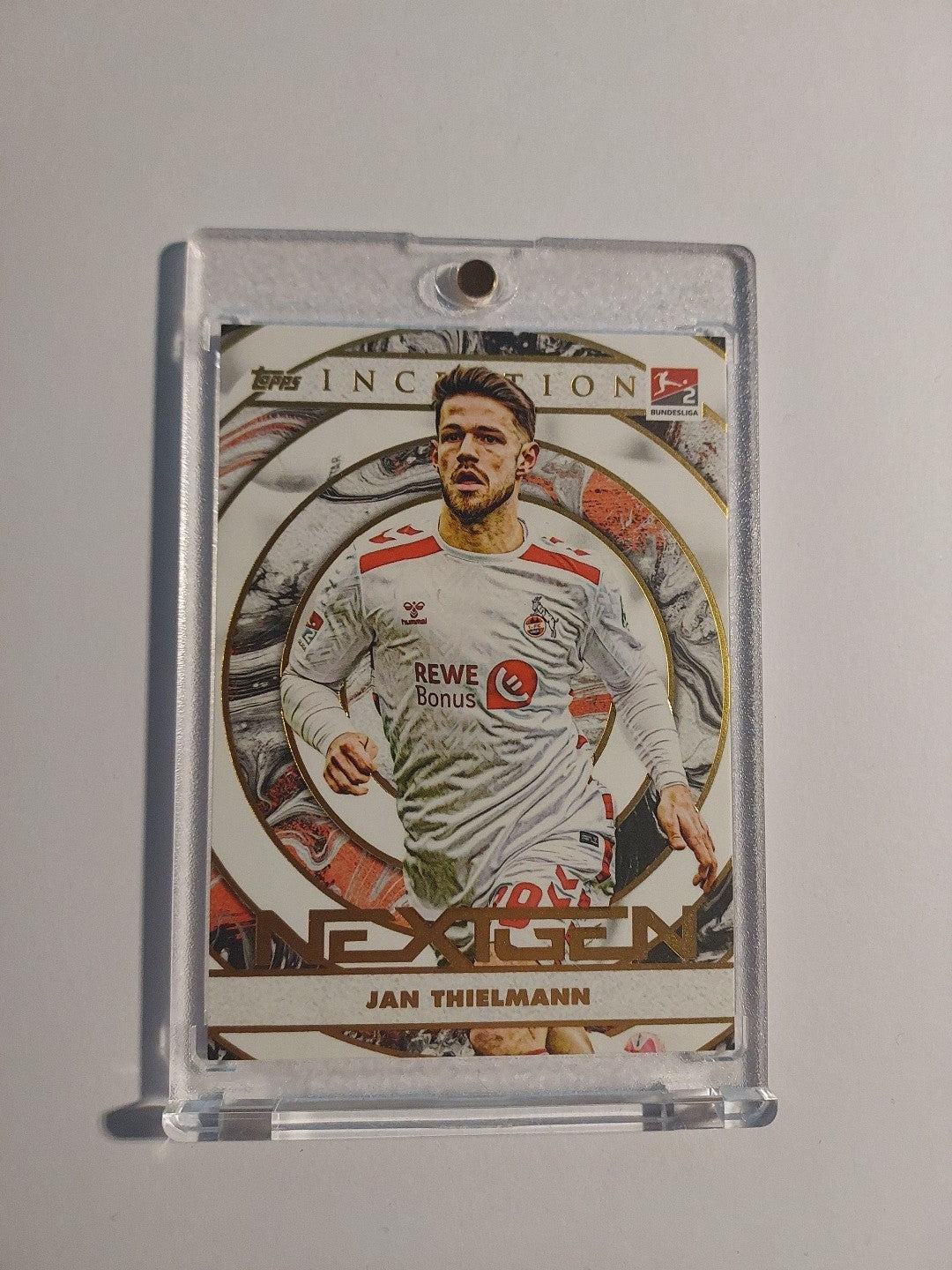 Topps Inception Bundesliga 2024-25 Jan Thielmann FC Köln Parallel Nextgen Rare – Bild 1