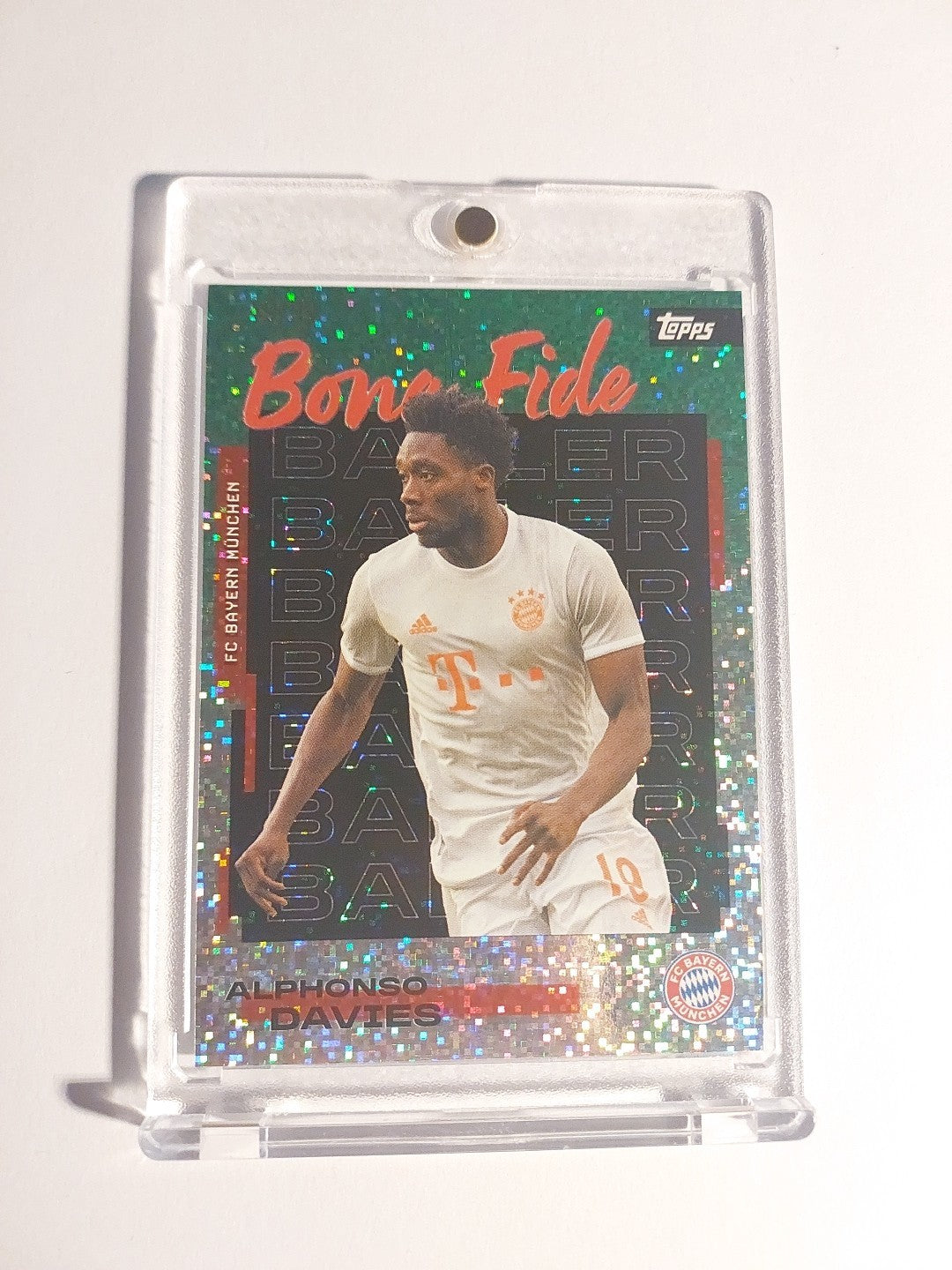 Topps Bayern Team Set 2025-26 Alphonso Davies Parallel 49/99 Refractor Rare Hit – Bild 1
