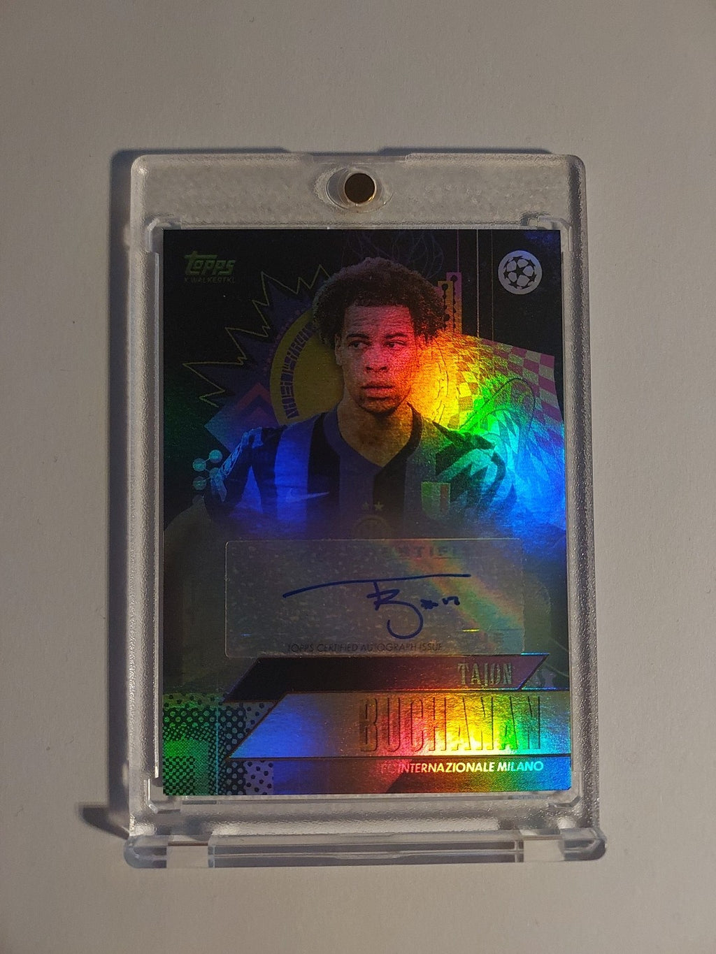 Topps UCC Gold 2024-25 Tajon Buchanan Inter Mailand Auto Refractor Parallel Rare – Bild 1