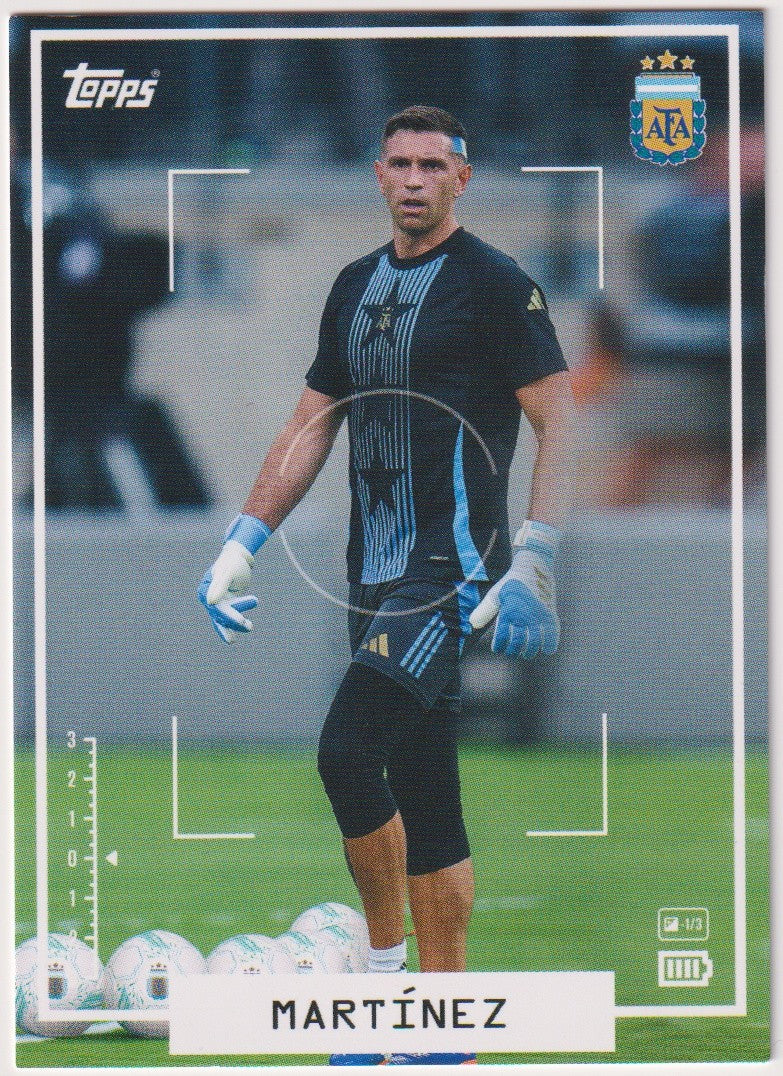 Topps FC Official National Team Product 2025-26 Emiliano Martínez FC Official – Bild 1