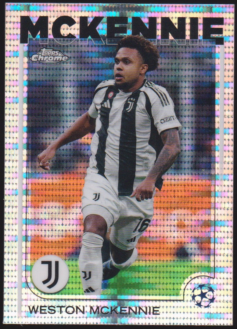 Topps Chrome 2024-25 Weston McKennie Juventus Parallel Refractor – Bild 1