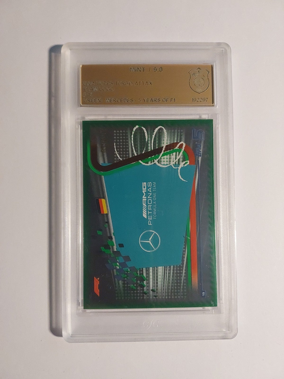 Topps Turbo 2024 AMG Petronas Formel 1 Team GSG 9 = PSA Green Parallel 99/499 – Bild 1