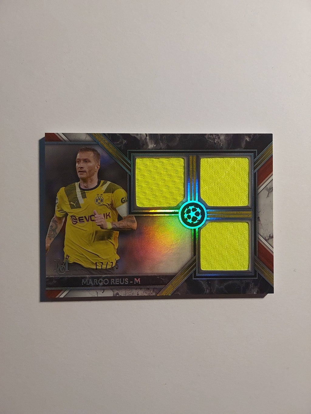 Topps Fußball Lot 20 Karten + 1 Garantierte Numbered oder Relic oder Autogramm – Bild 1