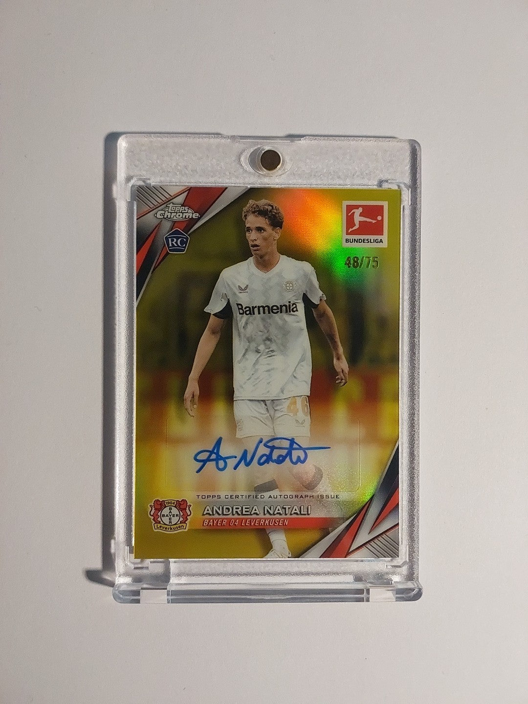 Topps Chrome Bundesliga 2024-25 Andrea Natali Auto Leverkusen Parallel 48/75 RC – Bild 1