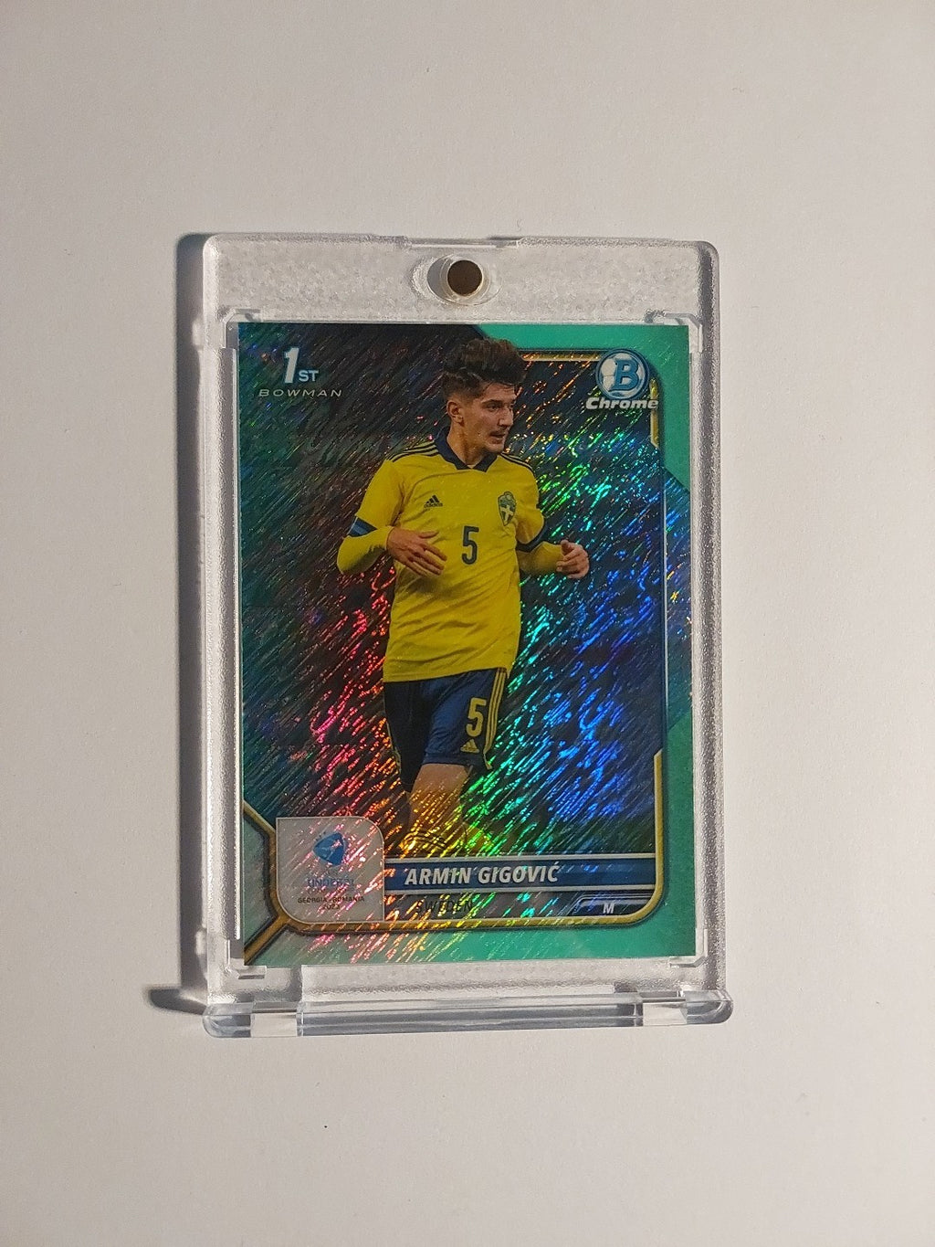 Topps 1st Bowman U21 2022-23 Armin Gigovic Schweden Parallel 37/125 Refractor – Bild 1