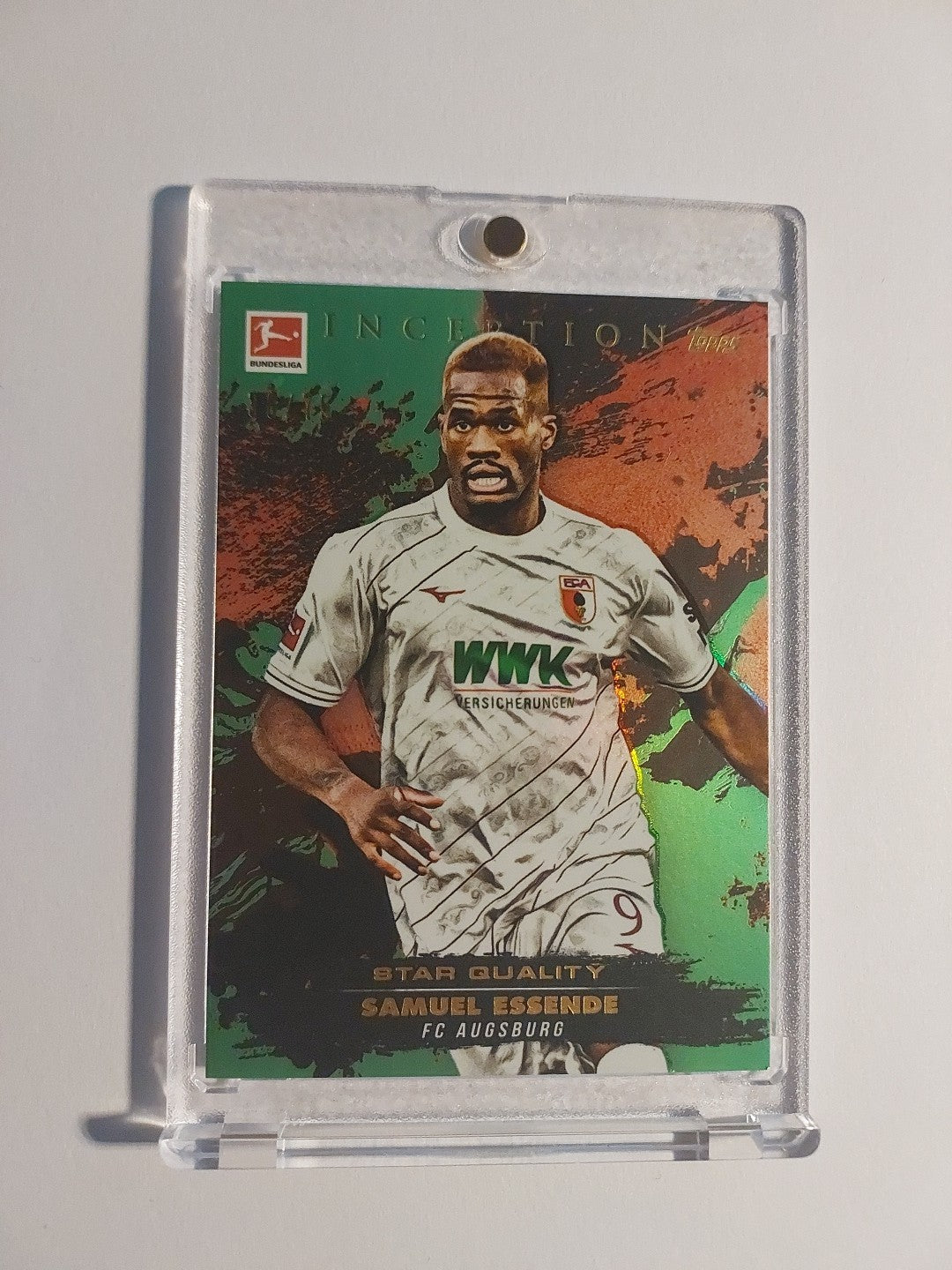 Topps Inception Bundesliga 24-25 Samuel Essende Augsburg Nummeriert 38/75 – Bild 1