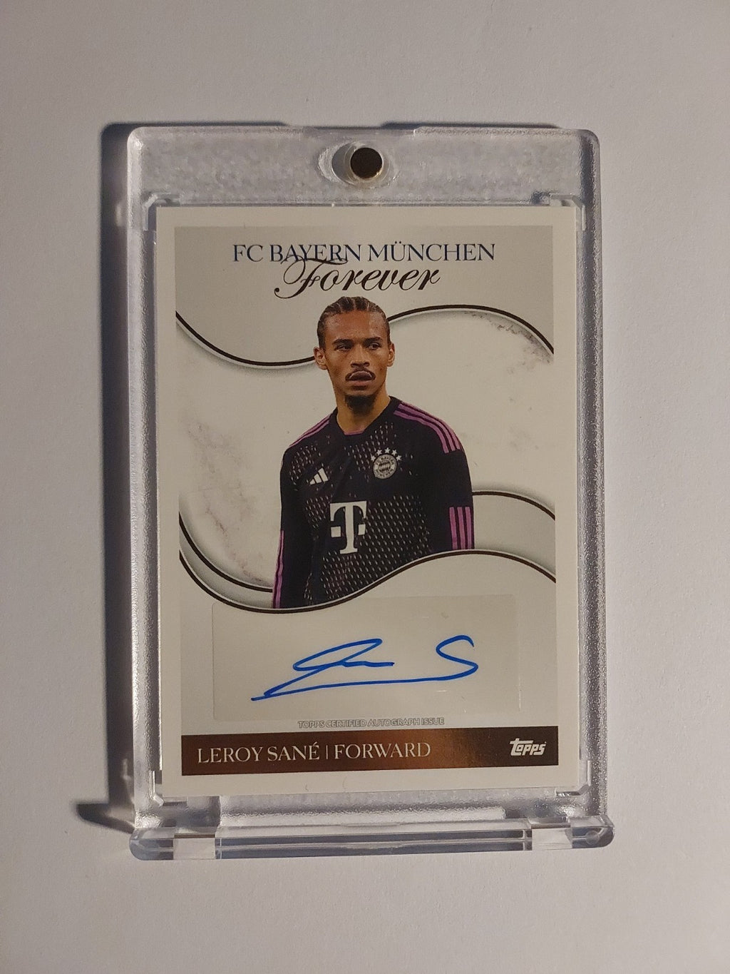 Topps Bayern München Forever 2023-24 Leroy Sane Auto Parallel Ultra Rare Hit – Bild 1