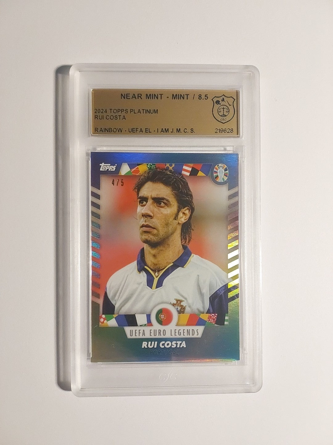 Topps Platinum 2023-24 Rui Costa Portugal Legend Parallel 4/5 GSG 8.5 = PSA Rare – Bild 1
