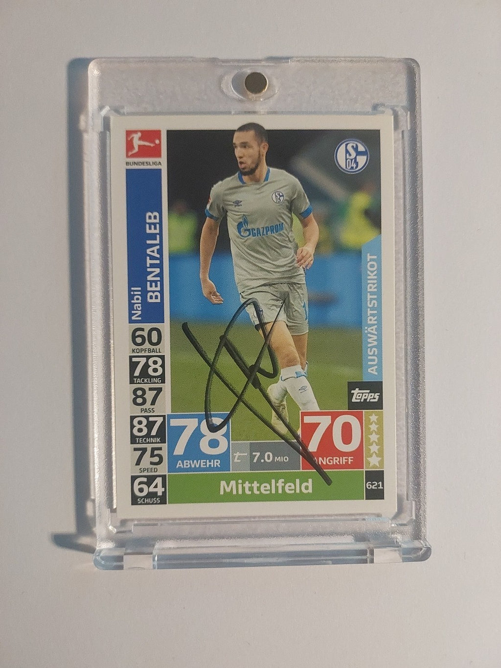 Topps Bundesliga 2022-23 Nabil Bentaleb Schalke 04 (On Card Auto) – Bild 1