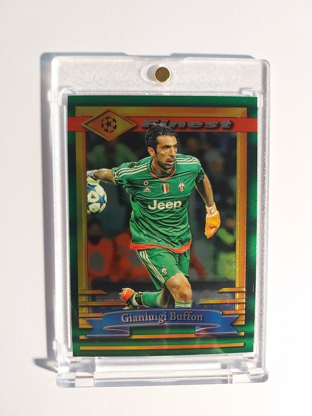 Topps Finest 2022-23 Gianluigi Buffon Juventus Parallel Insert Rare Hit – Bild 1
