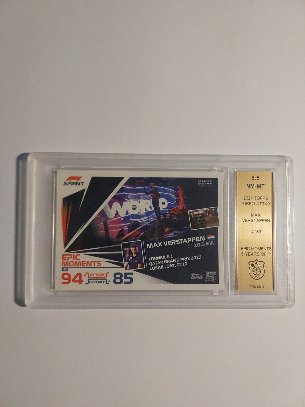 Topps Turbo 2024 Max Verstappen Formel 1 RB Racing Epic Moments GSG 8.5 = PSA – Bild 1