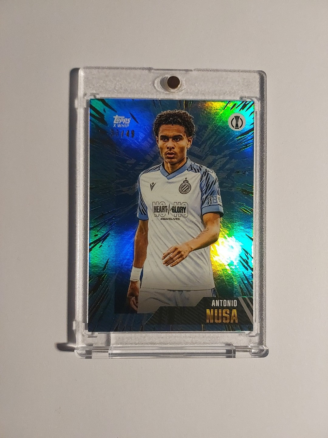 Topps UCC Gold 2023-24 Antonio Nusa Club Brugge Parallel 33/49 Refractor Rare – Bild 1