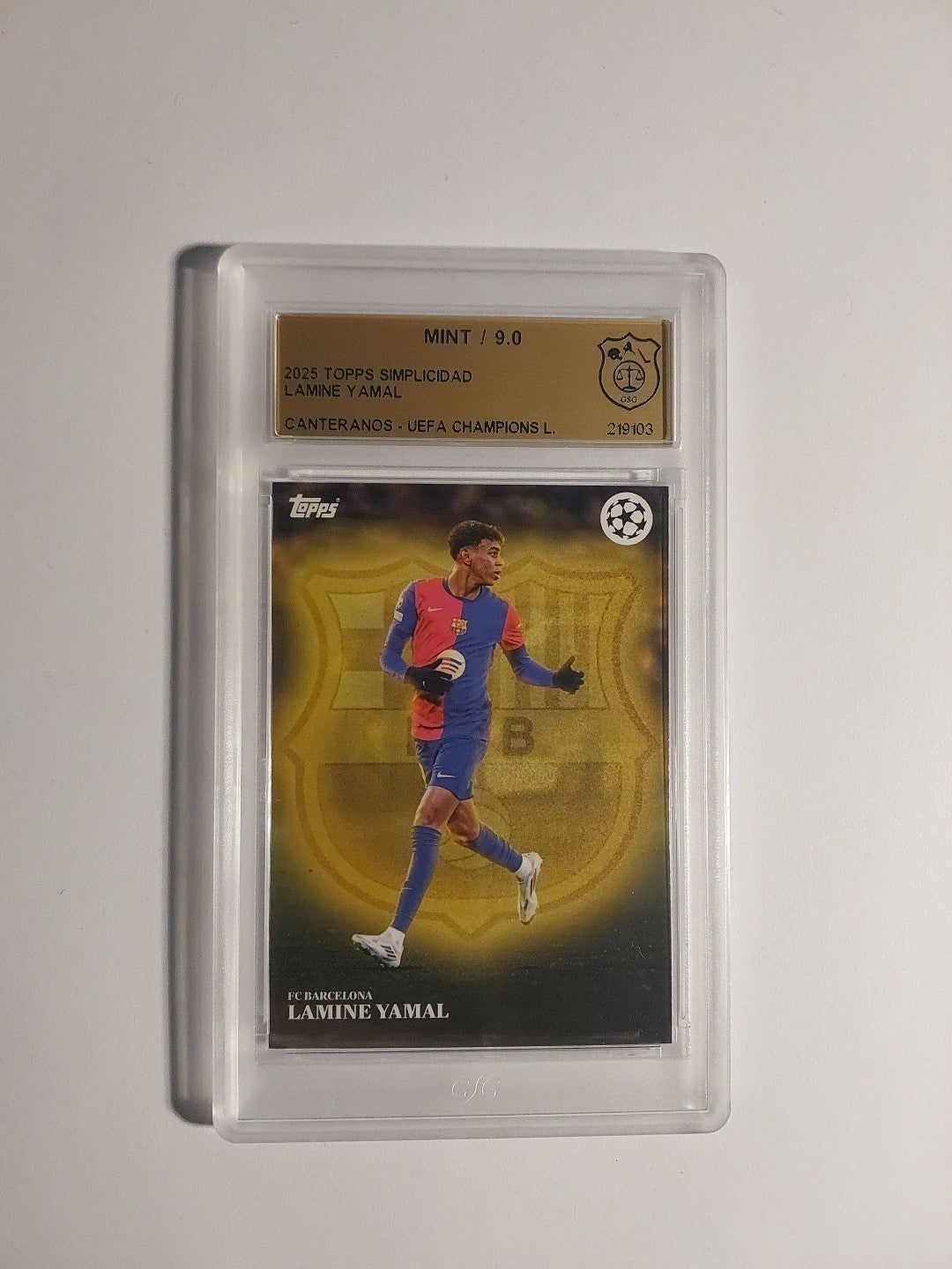 Topps Simplicidad 2024-25 Lamine Yamal Barcelona Parallel GSG 9.0 = PSA MINT Hit – Bild 1