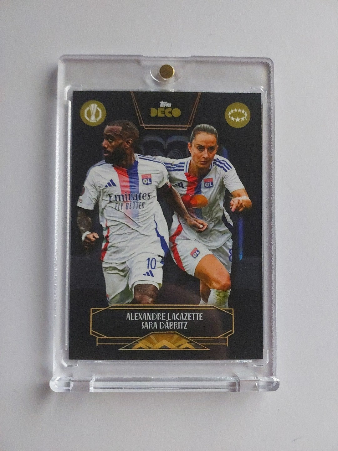 Topps Deco 2024-25 Alexandre Lacazette & Sara Däbritz Duo Olympice Lyon Parallel – Bild 1