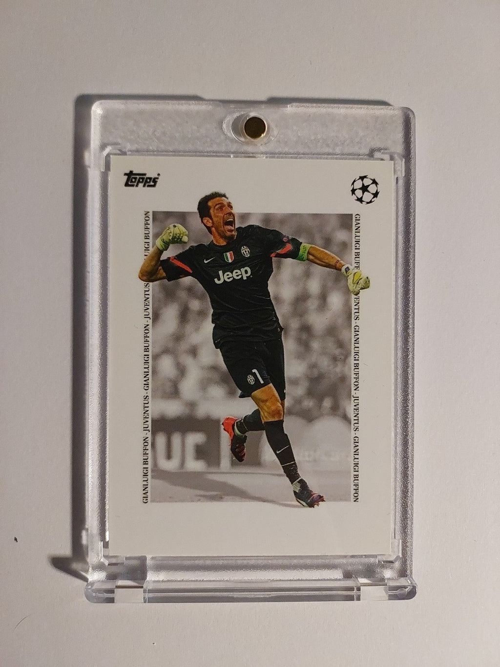 Topps Simplicidad 2024-25 Gianluigi Buffon Juventus Parallel Insert Ultra Rare – Bild 1