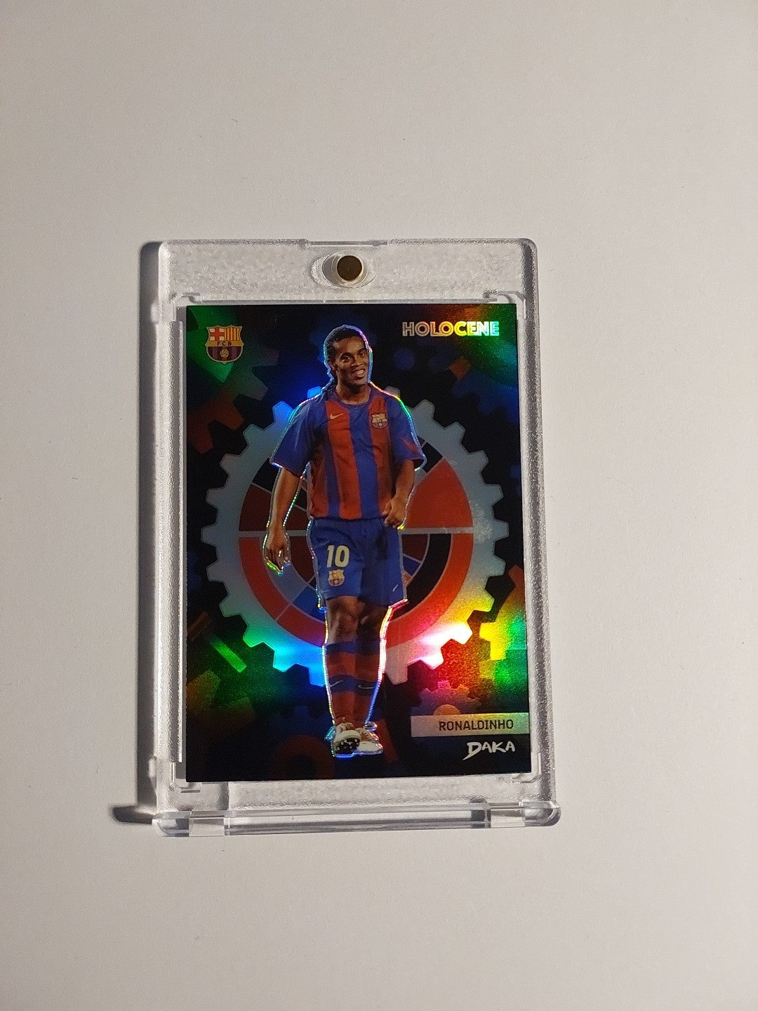 Daka Holocene 2025 Ronaldinho Barcelona Brasilien Parallel 31/45 Refractor Rare – Bild 1