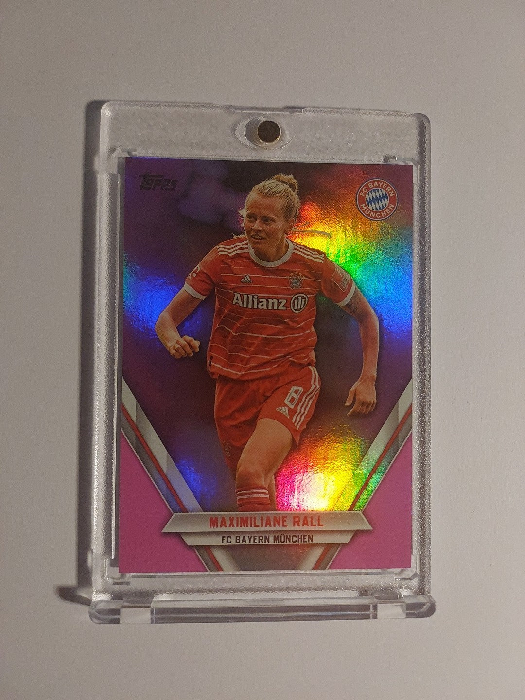 Topps Bayern Set 2022-23 Maximiliane Rall Nummeriert 63/135 Parallel Refractor – Bild 1