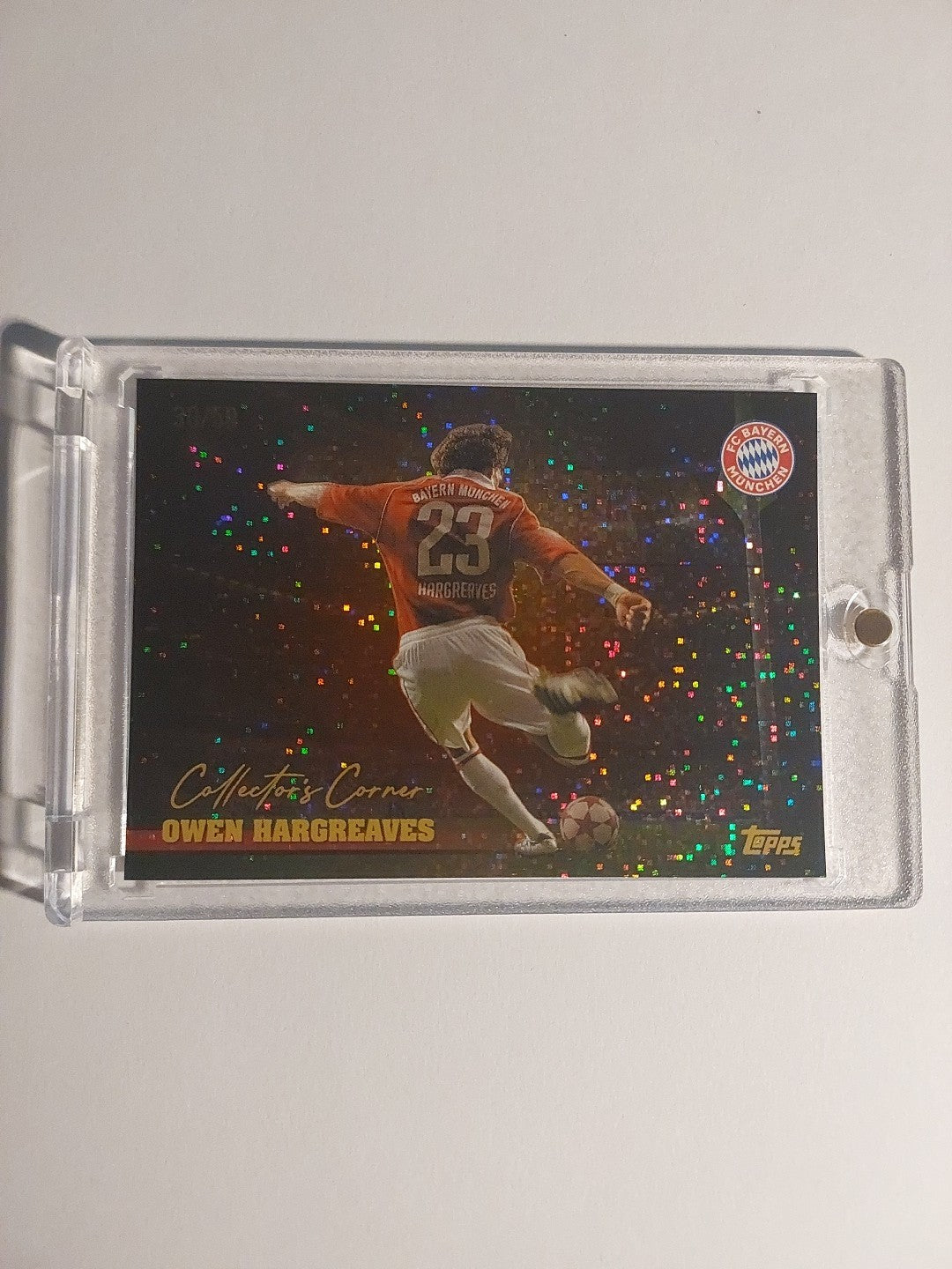 Topps Bayern Team Set 2025-26 Owen Hargreaves Parallel 30/50 Refractor Rare Hit – Bild 1
