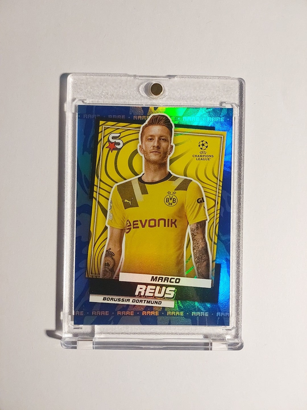 Topps UCC Stars 2022-23 Marco Reus Dortmund Parallel Refractor Insert Ultra Rare – Bild 1