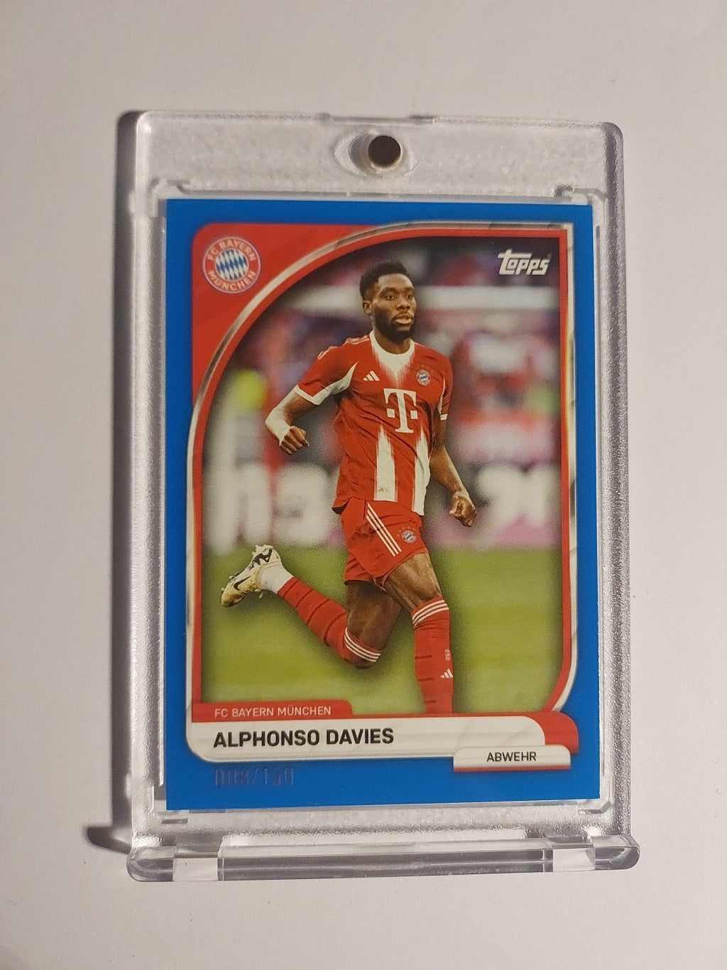Topps Bayern München Tin Collector 2025-26 Alphonso Davies Parallel 8/150 Rare – Bild 1