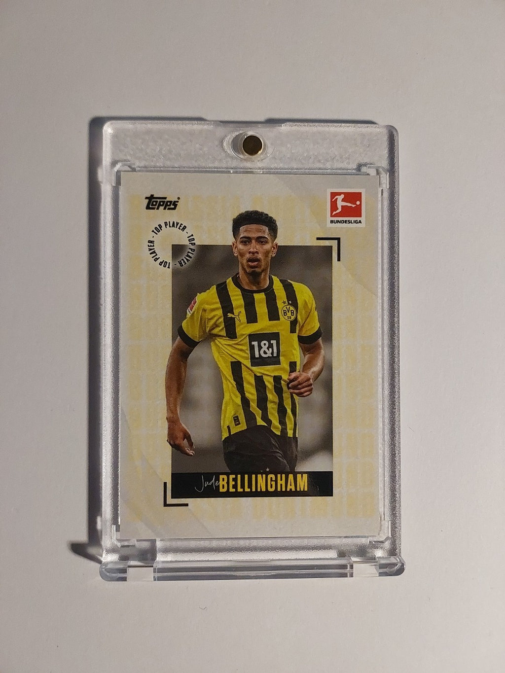 Topps Bundesliga 2022-23 Jude Bellingham Dortmund Parallel Ultra Rare Insert Hit – Bild 1