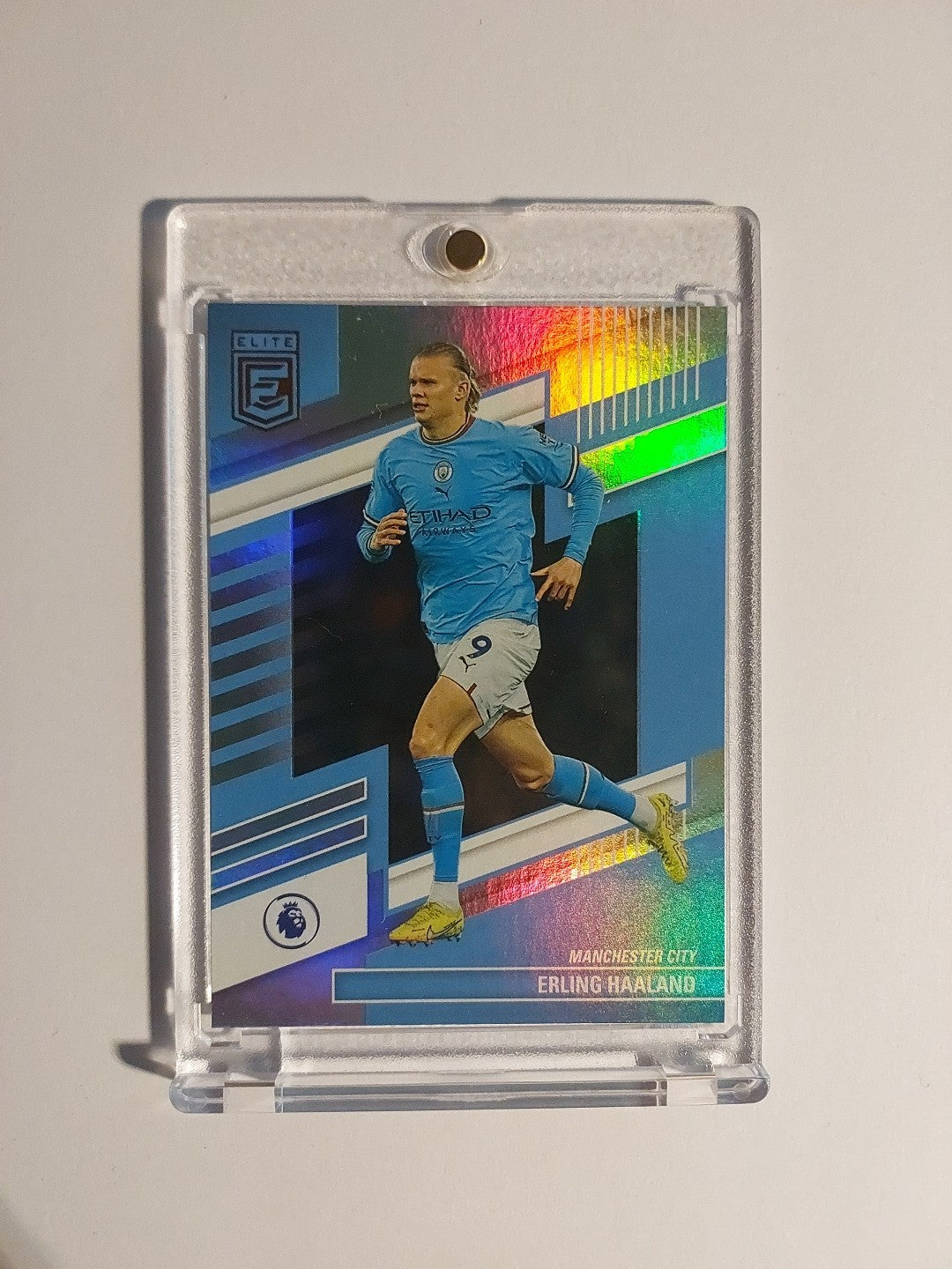 Panini Elite 2022-23 Erling Haaland Manchester City Parallel Refractor Insert – Bild 1
